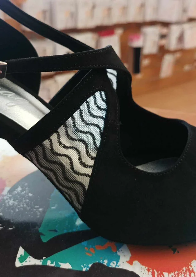 19/12-Chaussures LIDMAG résille noir talon 7 cm – Image 3