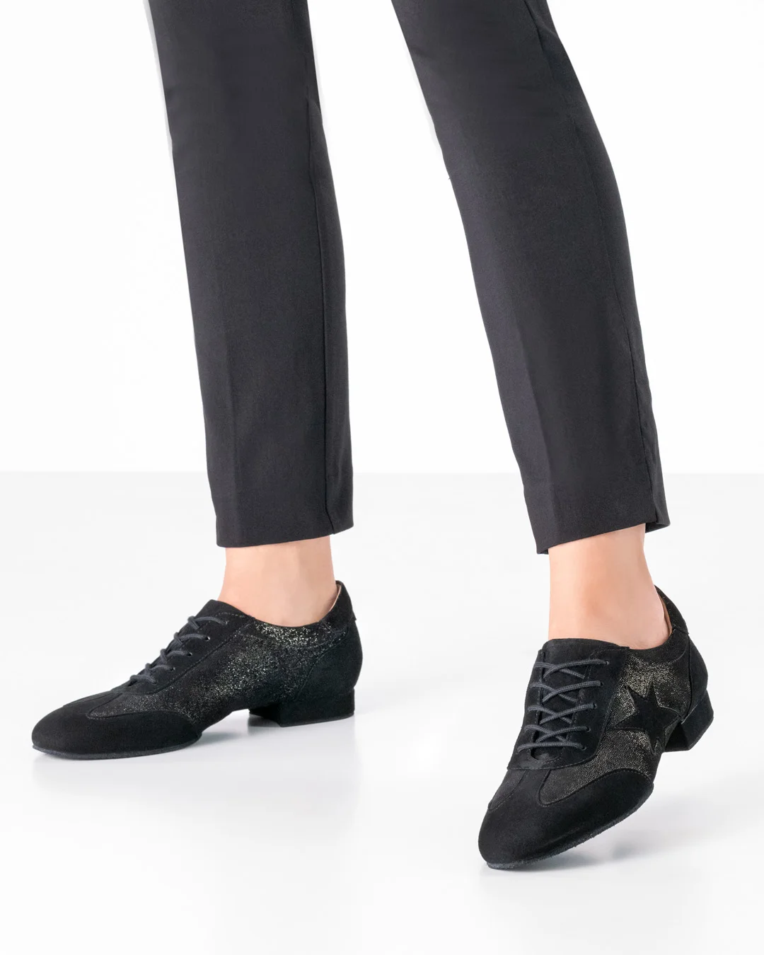 ARIANA chaussures toutes danses daim noir petit talon motif étoile WERNER KERN – Image 4