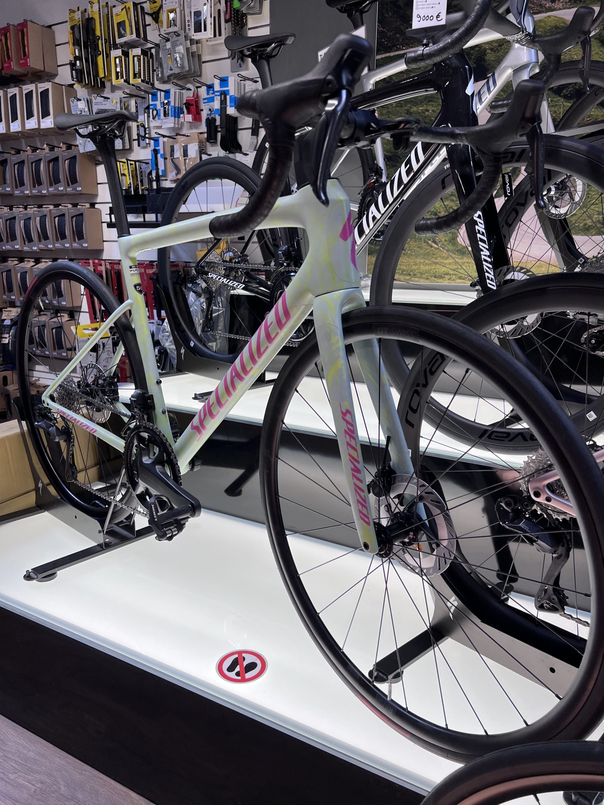 Vélo de Route Specialized Tarmac SL8 Pro Satin Ion Metallic / Sea Foam Strata / Rebel Pink 2025 (OCCASION) – Image 8