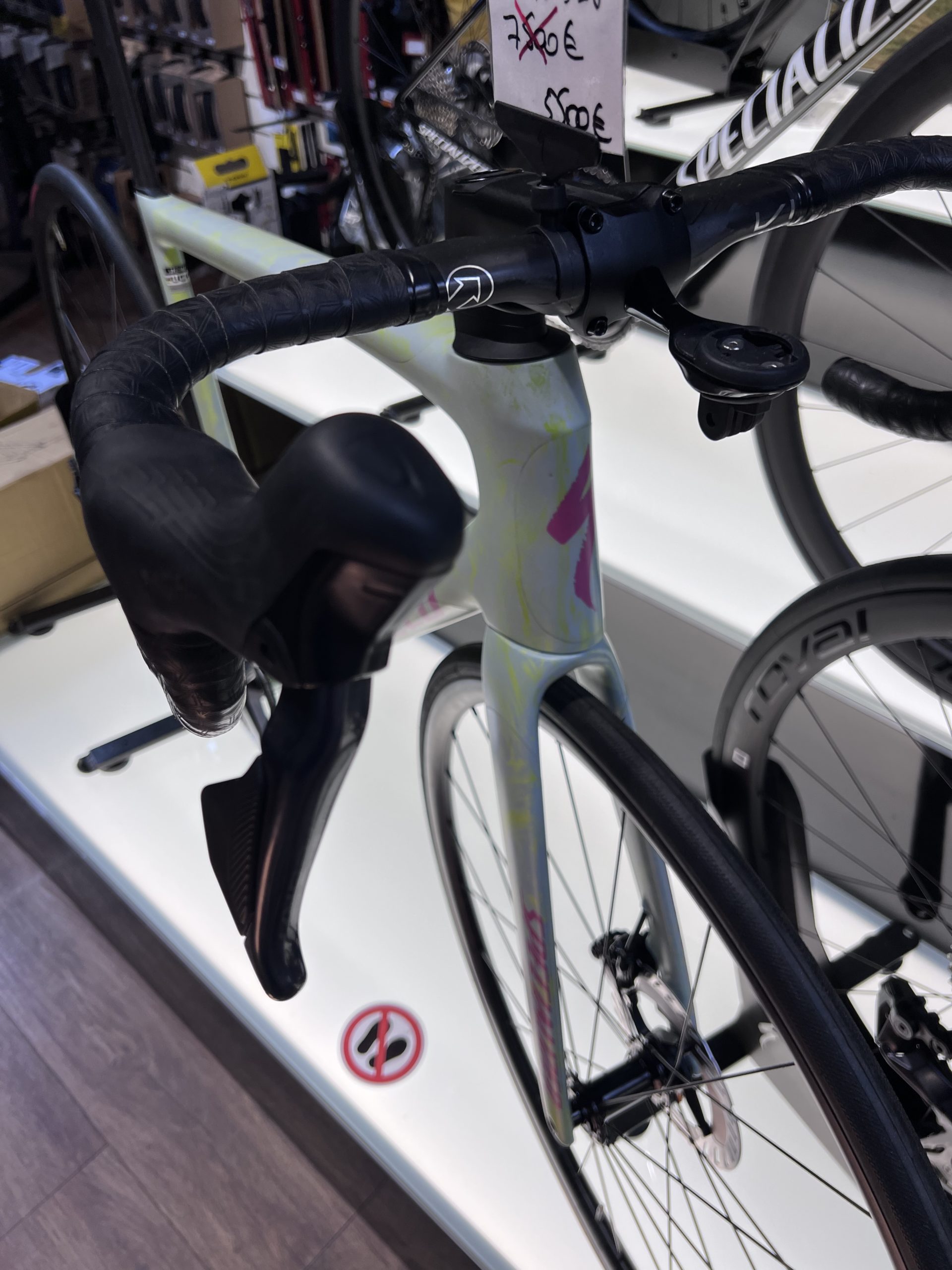 Vélo de Route Specialized Tarmac SL8 Pro Satin Ion Metallic / Sea Foam Strata / Rebel Pink 2025 (OCCASION) – Image 7