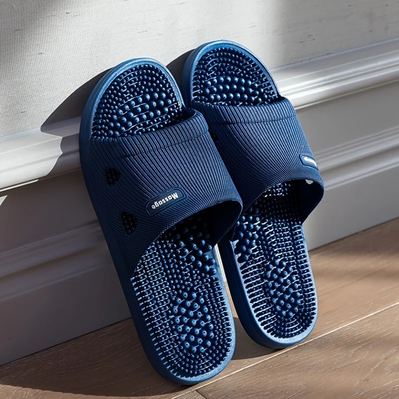 Pantoufle De Massage Solides
Antidérapants Et À Séchage Rapide – Image 3