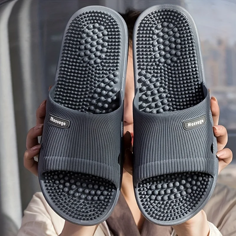Pantoufle De Massage Solides
Antidérapants Et À Séchage Rapide