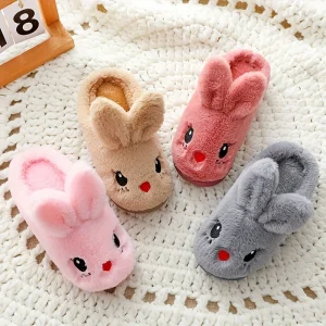 pantoufle En Fourrure De Lapin De Dessin Animé