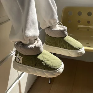 Pantoufle en peluche et coton doux coordonnants